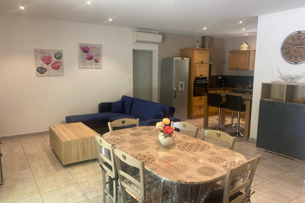 Le Ribbou Villa LʼIsle-sur-la-Sorgue Exteriör bild