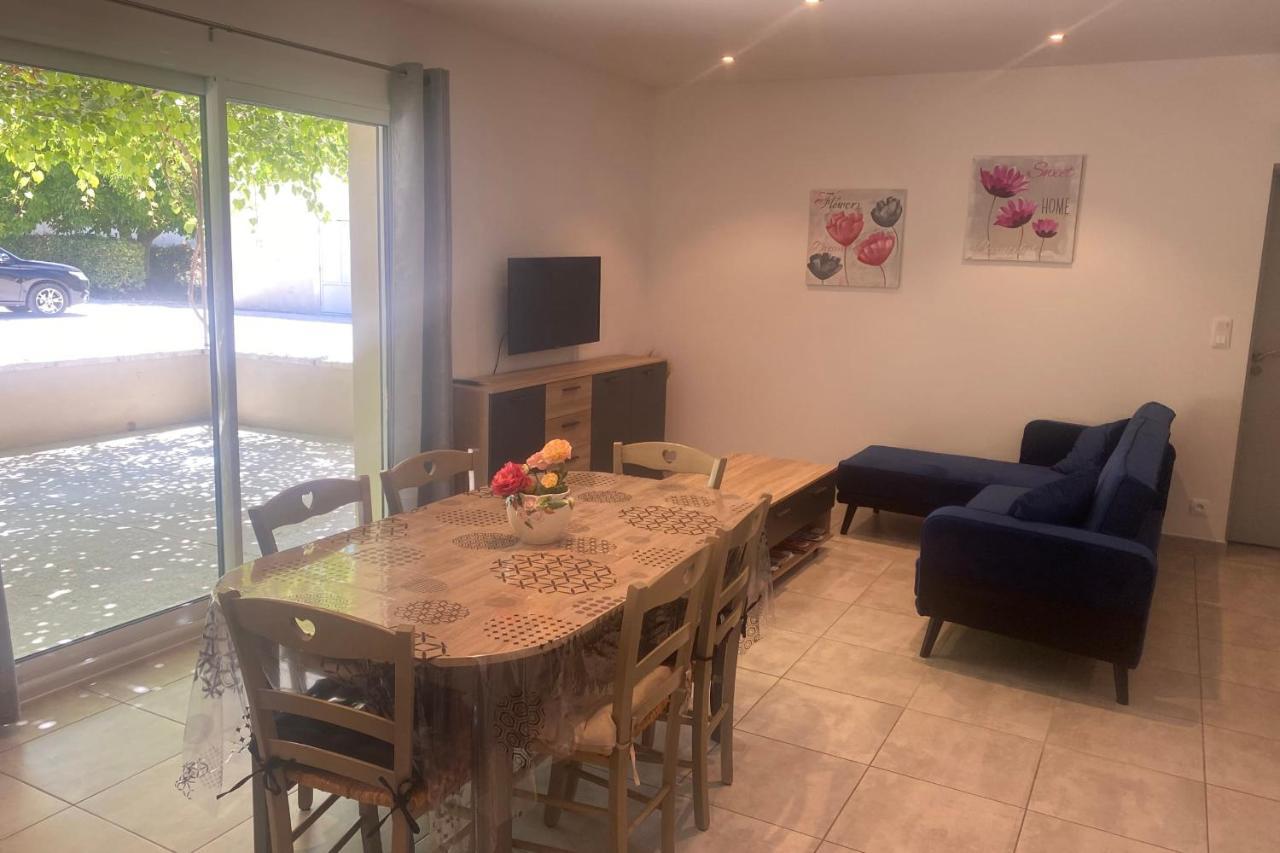 Le Ribbou Villa LʼIsle-sur-la-Sorgue Exteriör bild